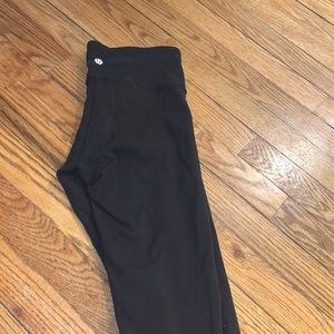 Cropped black wunder under lulu lemon